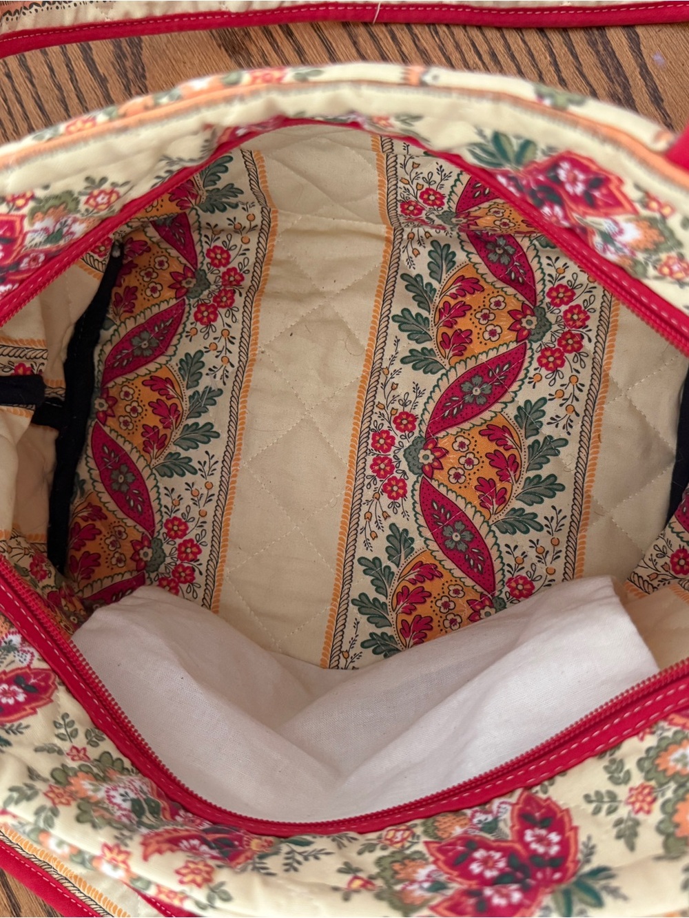 Beige Floral Tote Bag with Red Handles - Picture 5 of 5